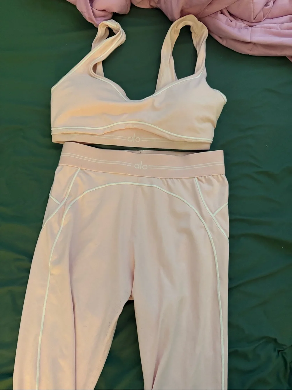 ALO Yoga Blush Pink Sports Bra and Leggings Set Size medium